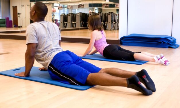 Muscler ses abdos avec une ceinture abdominale : avantages et inconvénients