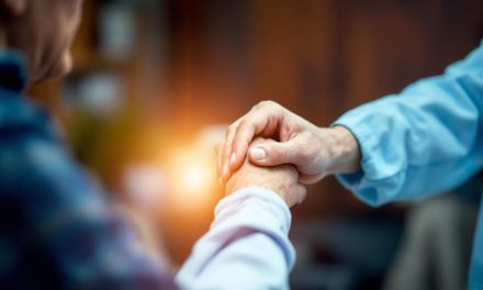 Relation soignant-soigné : définition, aspects et enjeux